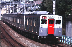 7000系